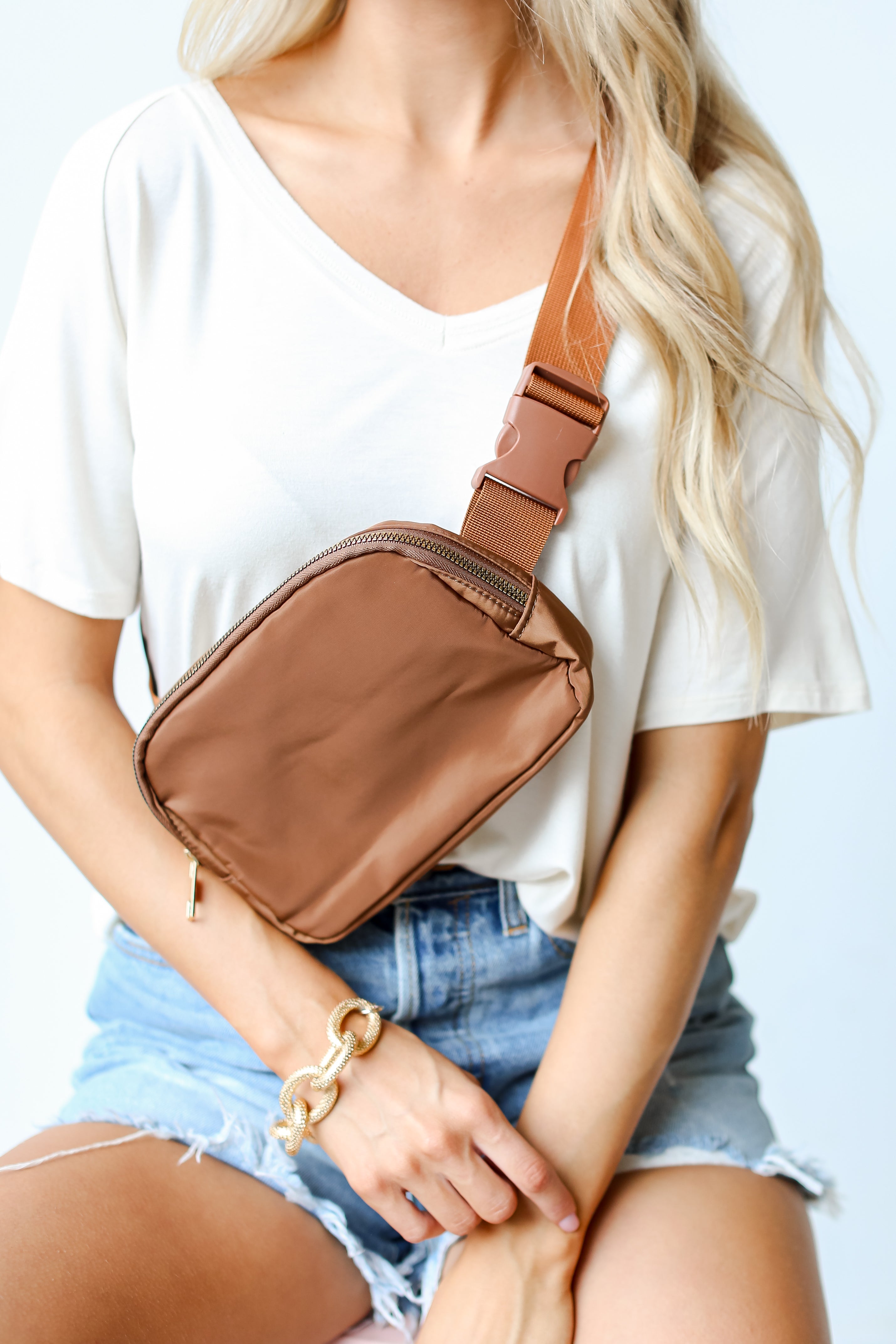 True Essential Belt Bag